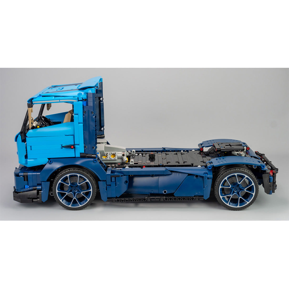 MOC-88792 42083 Modell B – Renntruck Klemmbausteine