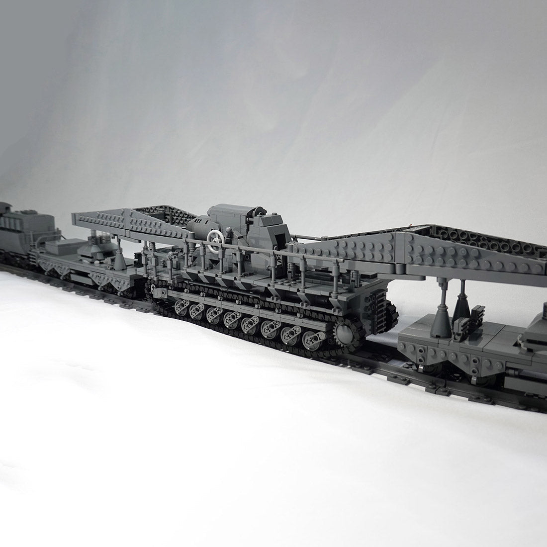 German Carl Self - propelled Mortar Railroad - carrying Klemmbausteine - LesDiy - Klemmbausteine