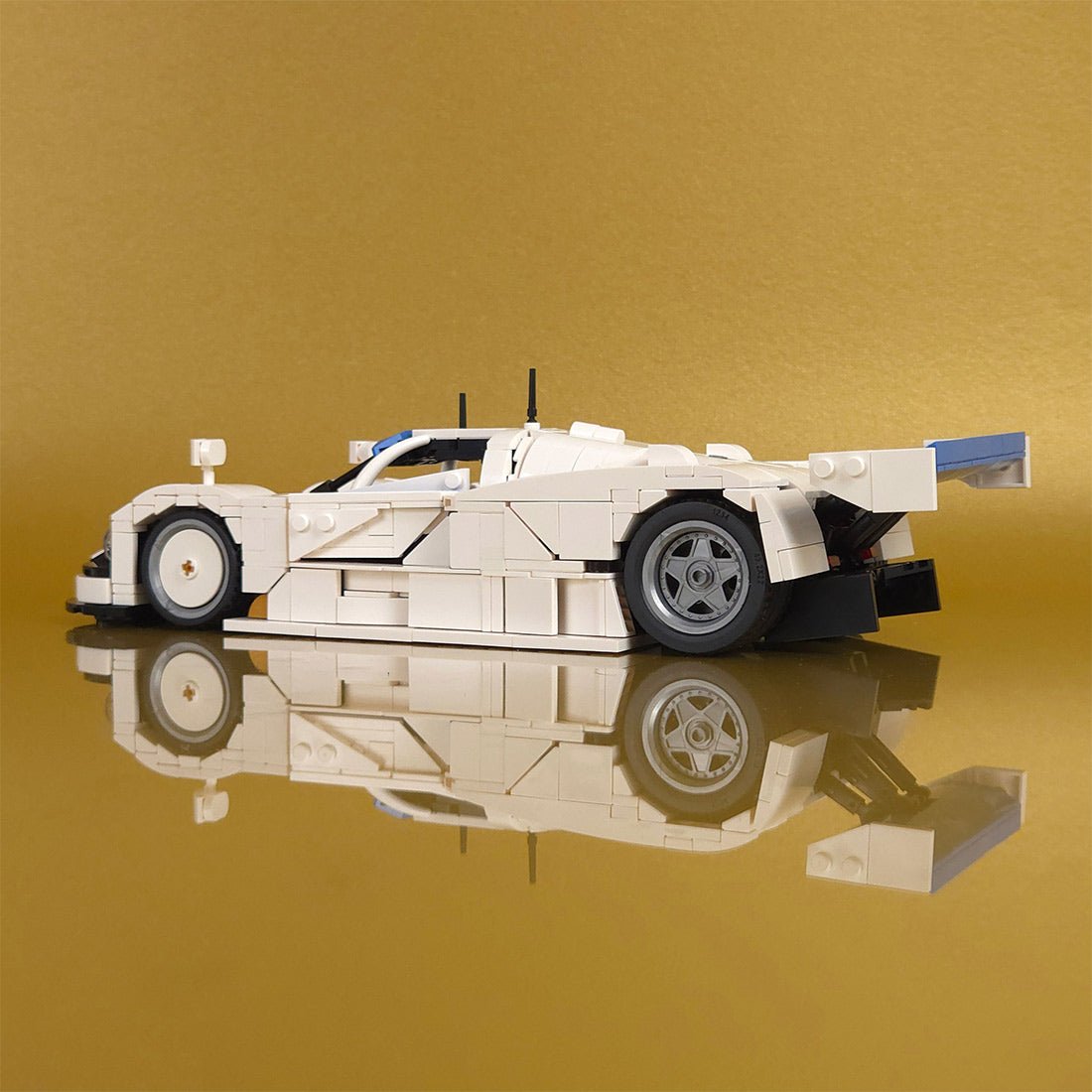 Japanische LeMans - Legende (Weiß /Blau) - Klemmbausteine - LesDiy - Klemmbausteine