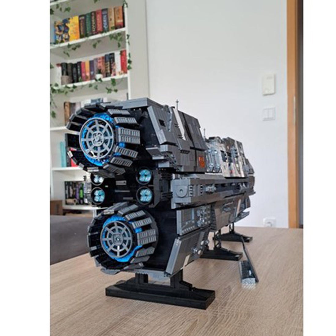 MOC - 213777 Valiant - Class Super - Heavy Cruiser - UNSC Terminus Klemmbausteine - LesDiy - Klemmbausteine