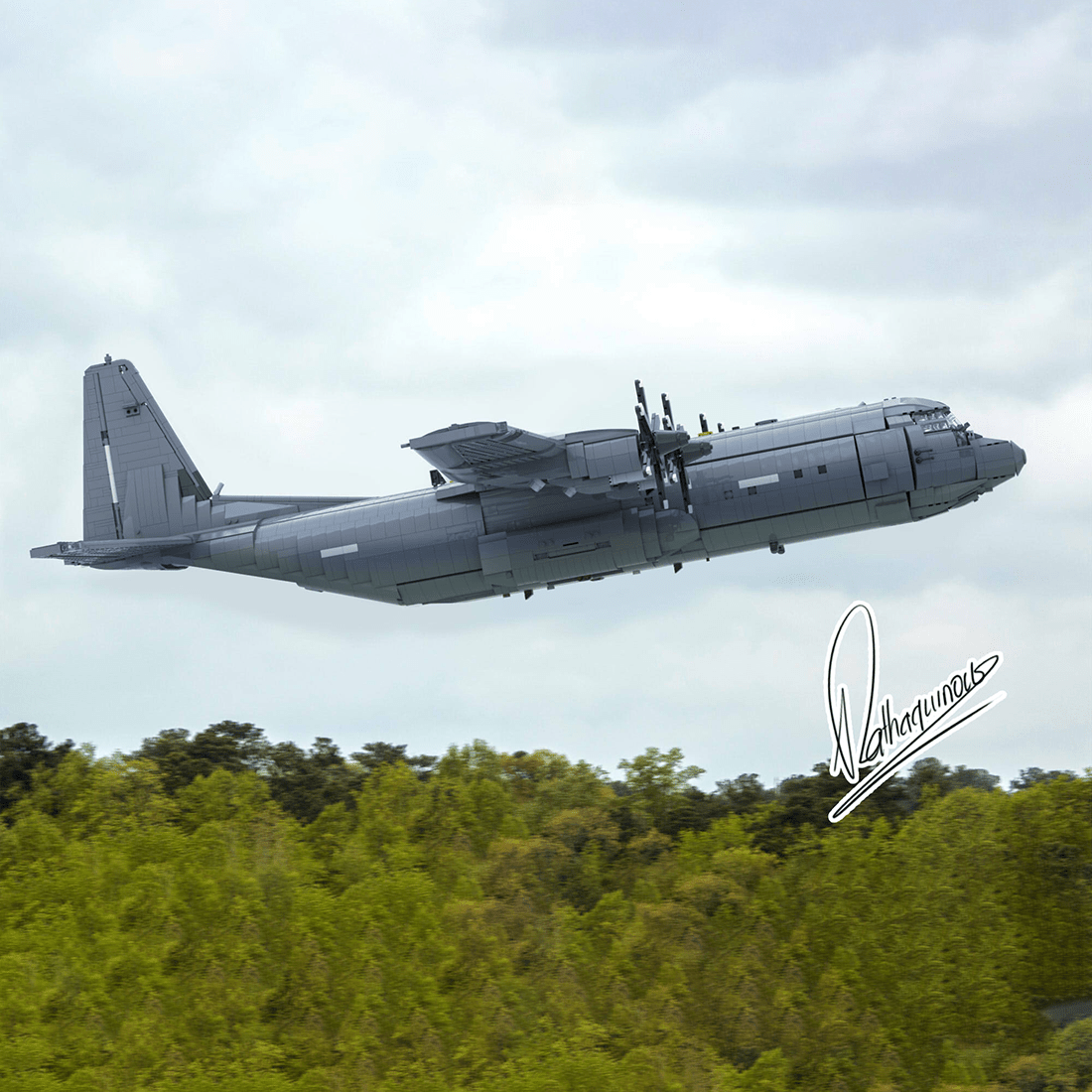 MOC - 220492 Lockheed C - 130J 30 Super Hercules Klemmbausteine - LesDiy - Klemmbausteine
