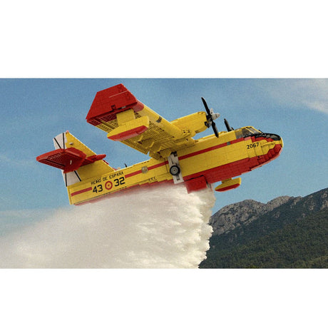 1/35 Scale Amphibious Firefighting Aircraft CL - 415 Klemmbausteine - LesDiy - Klemmbausteine