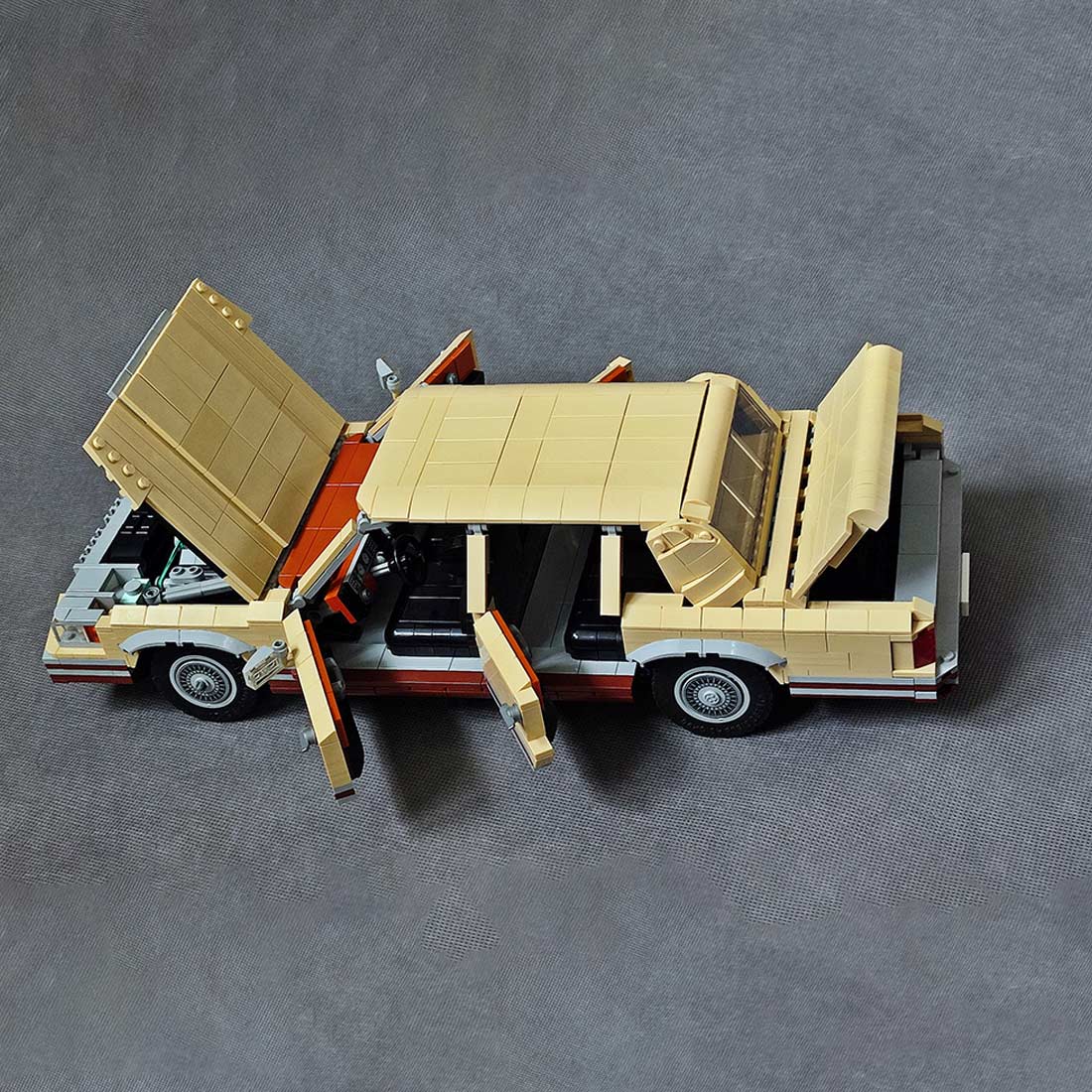 MOC - 123044 Lincoln Town Car 1990 Klemmbausteine - LesDiy - Klemmbausteine